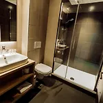 & Restaurant Five Nations Hotel 3*