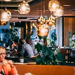 & Restaurant Five Nations