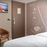 & Restaurant Five Nations 3* デュルビュイ