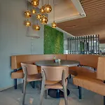 & Restaurant Five Nations