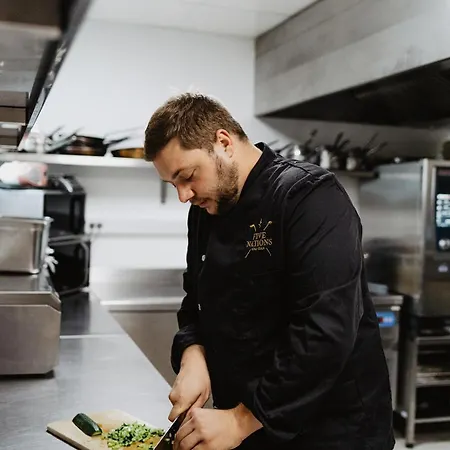 Hotel Golf Five Nations 3*