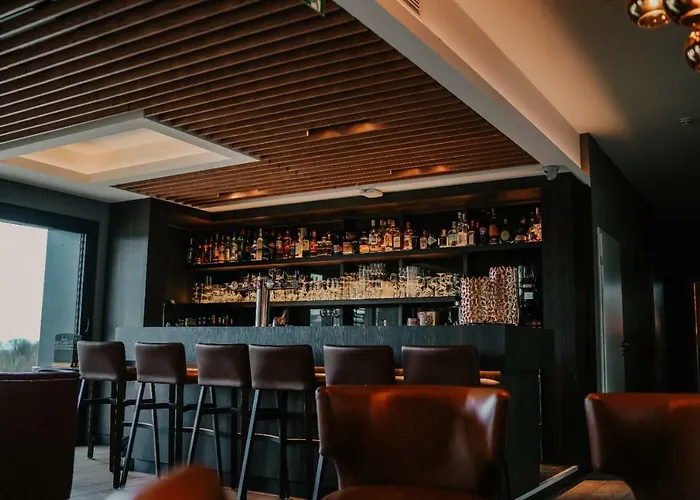 & Restaurant Five Nations